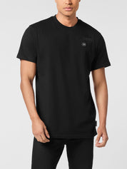 Round neck t-shirt greatness