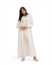 Pleated abaya
