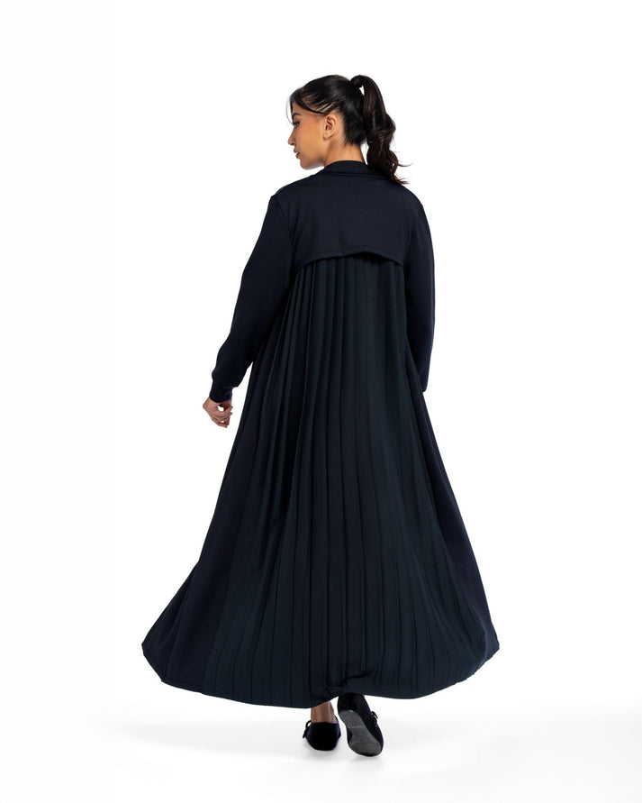 Pleated abaya