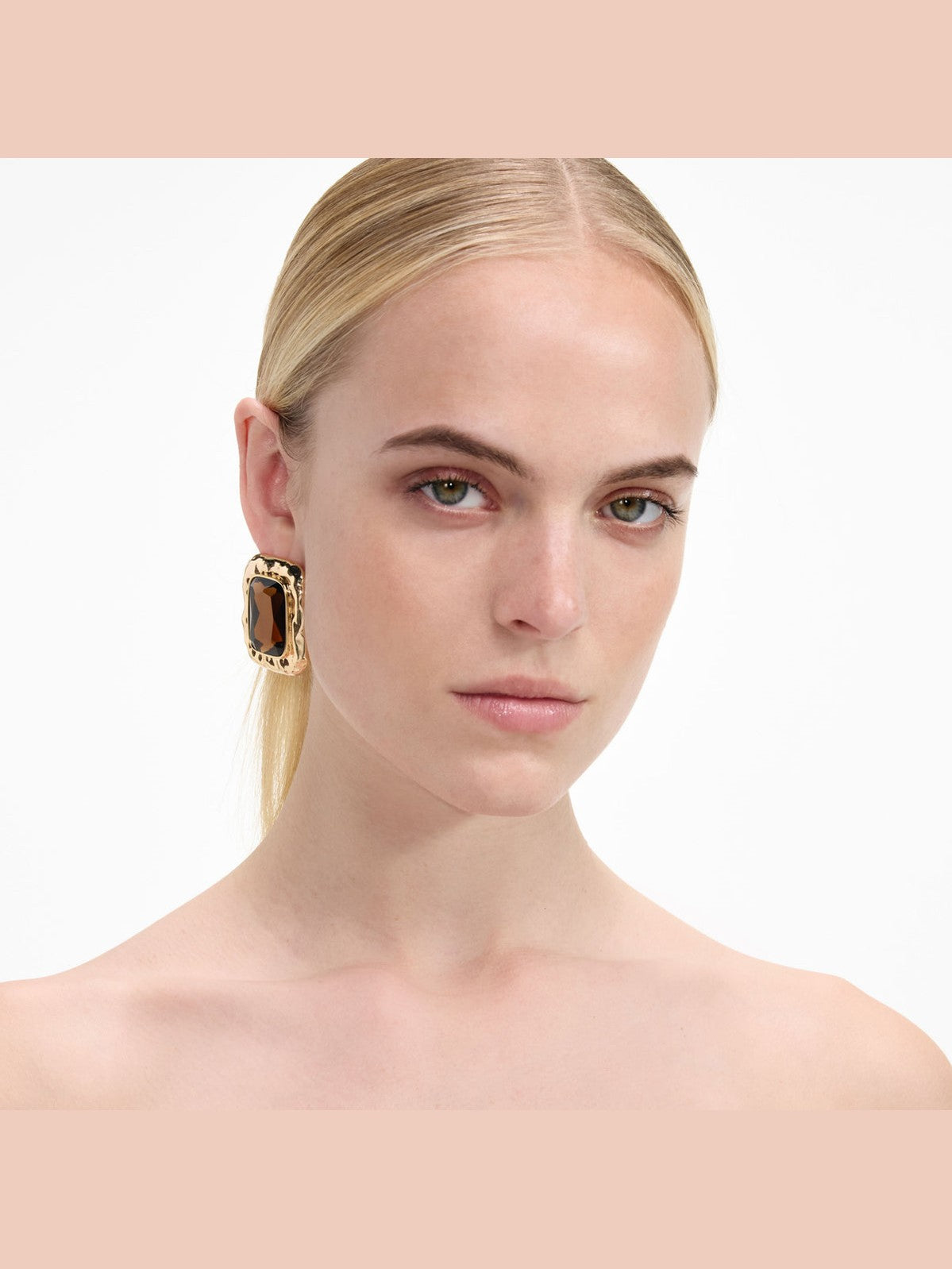 Mottled gold amber earrings