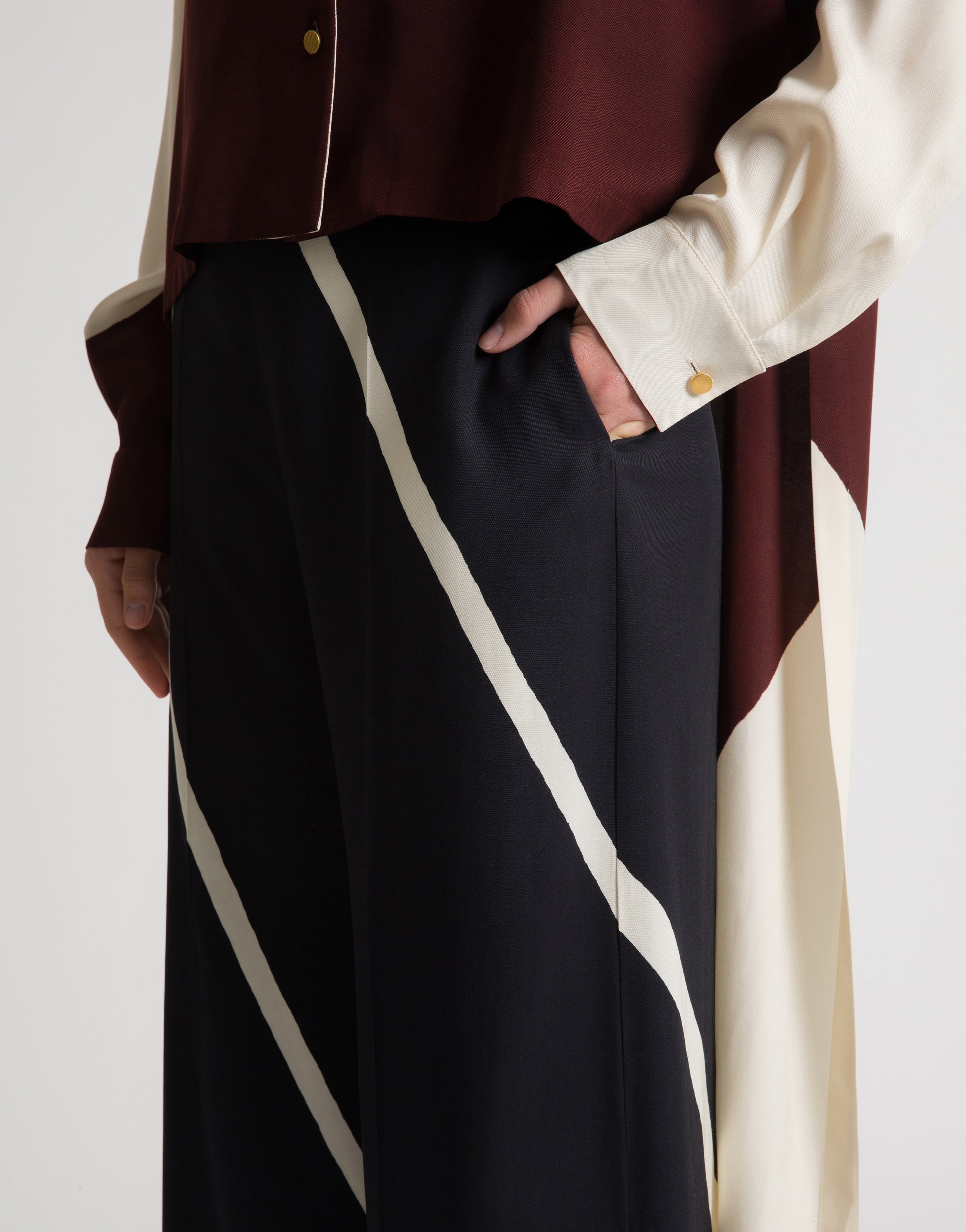 Viscose twill trousers with graphic print