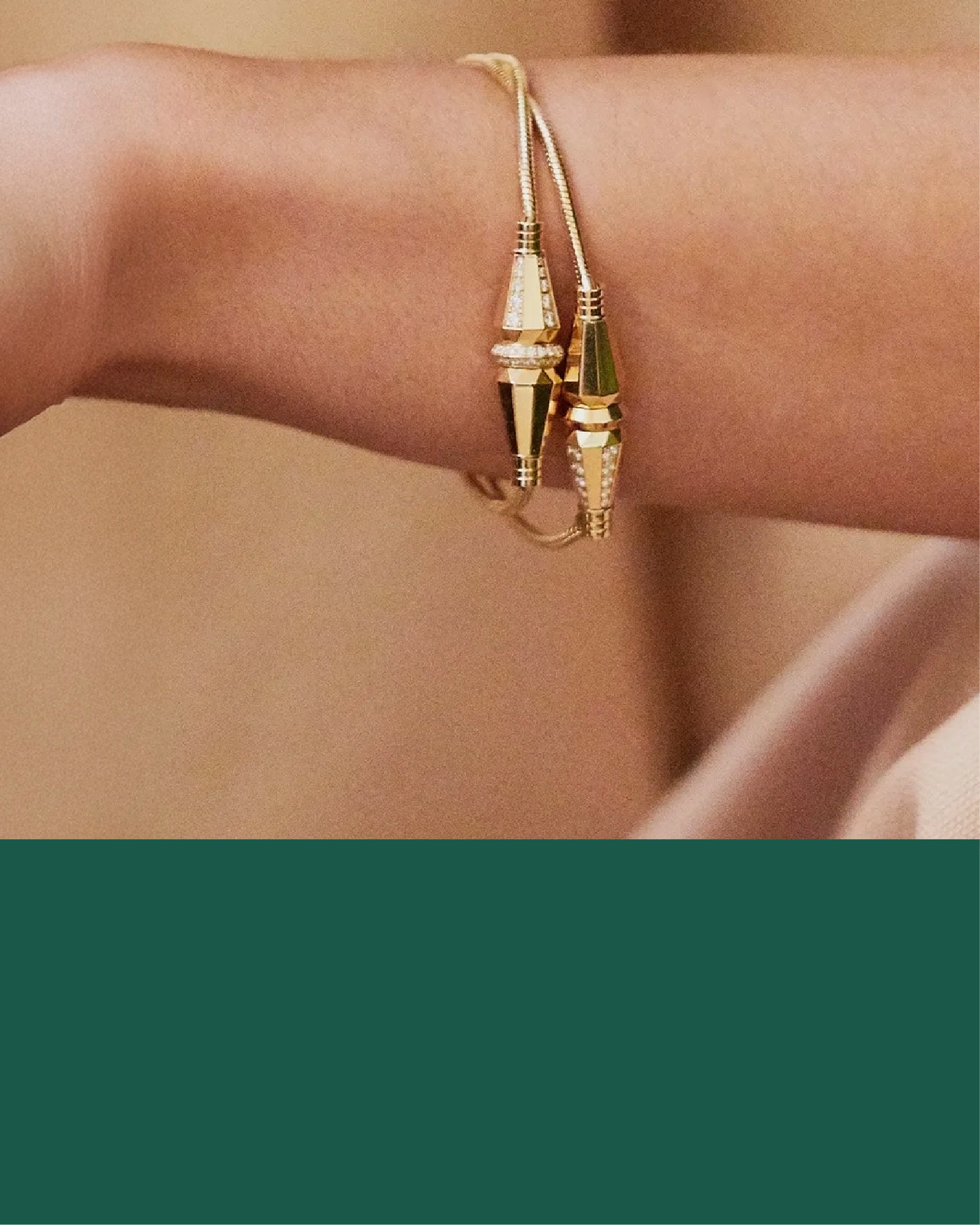 August_Banners_Jewelry_Page_Mobile_8a025f19-4232-484f-81dc-4f1d8f19c7c2.webp