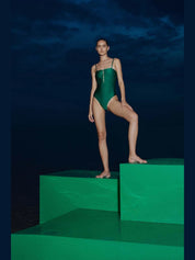 Palm one piece