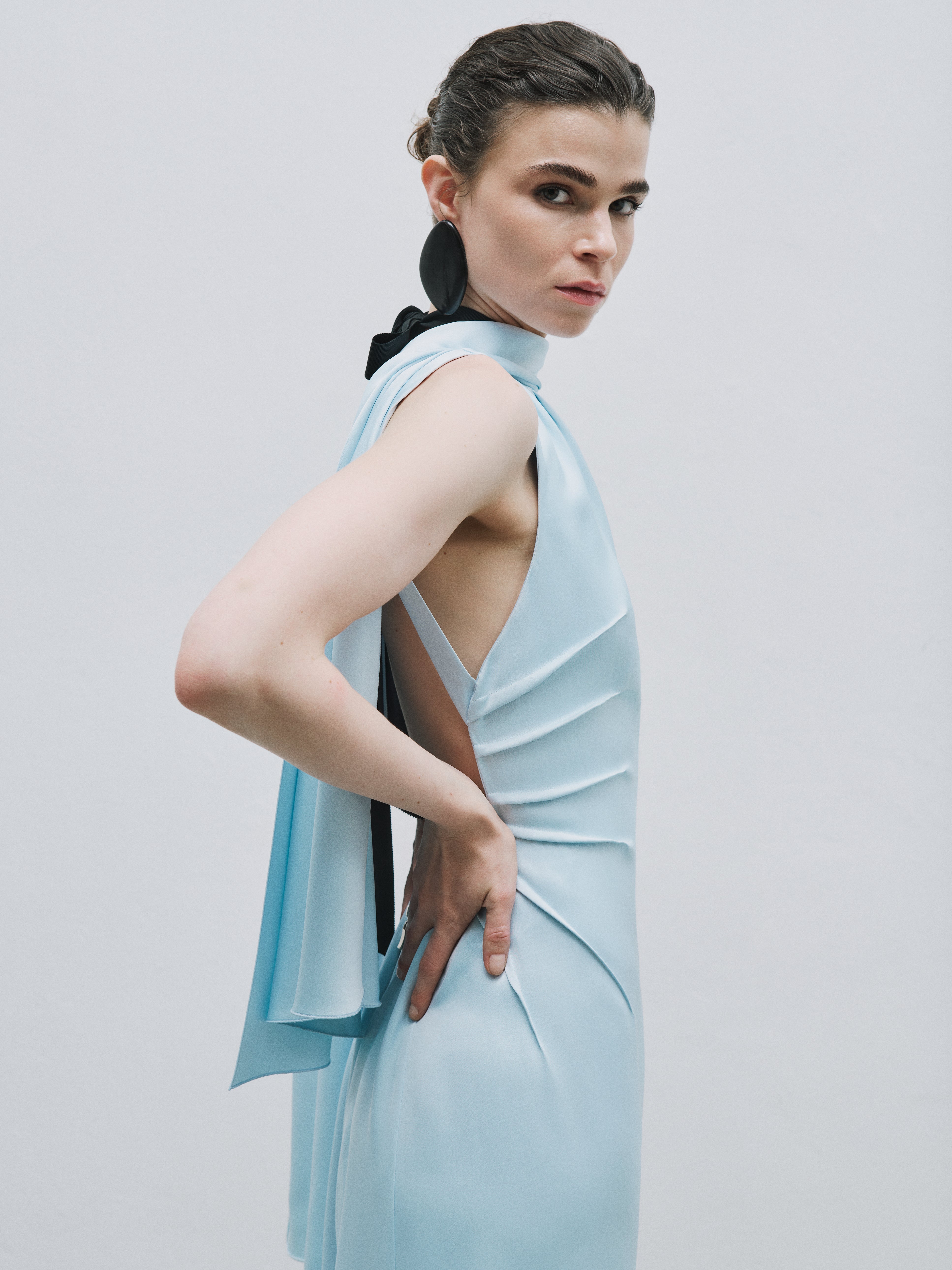 Stand-up collar back detail blue dress