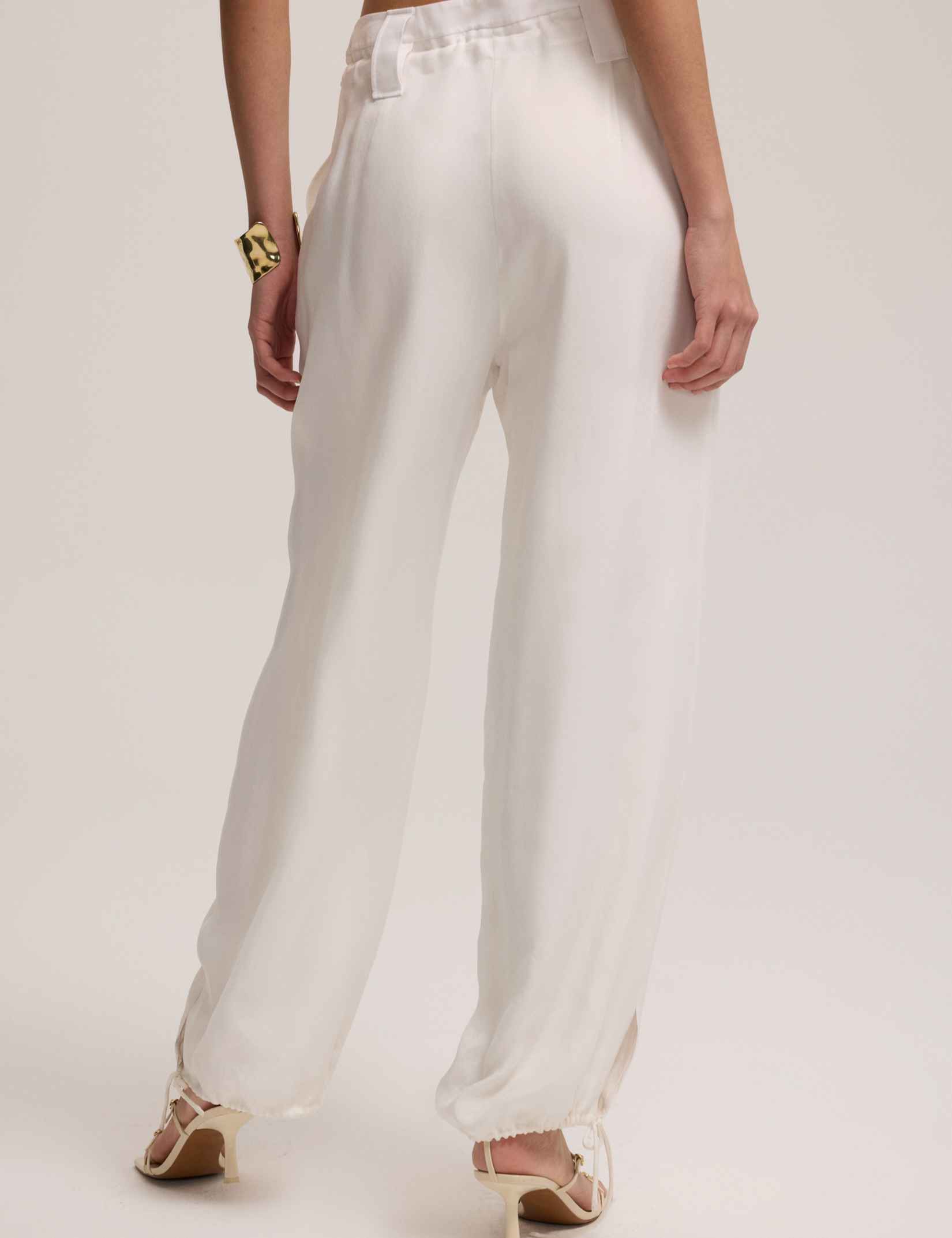 BAQA42089_3.png