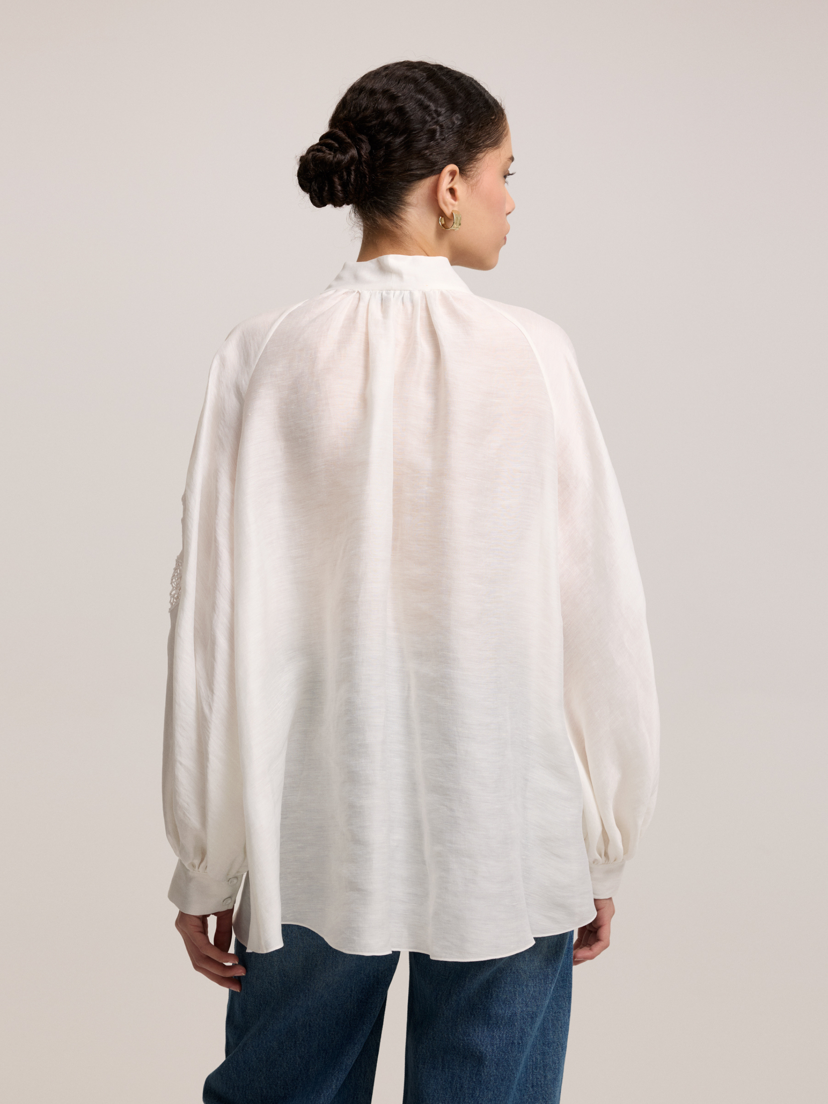 Sleeve detailed blouse