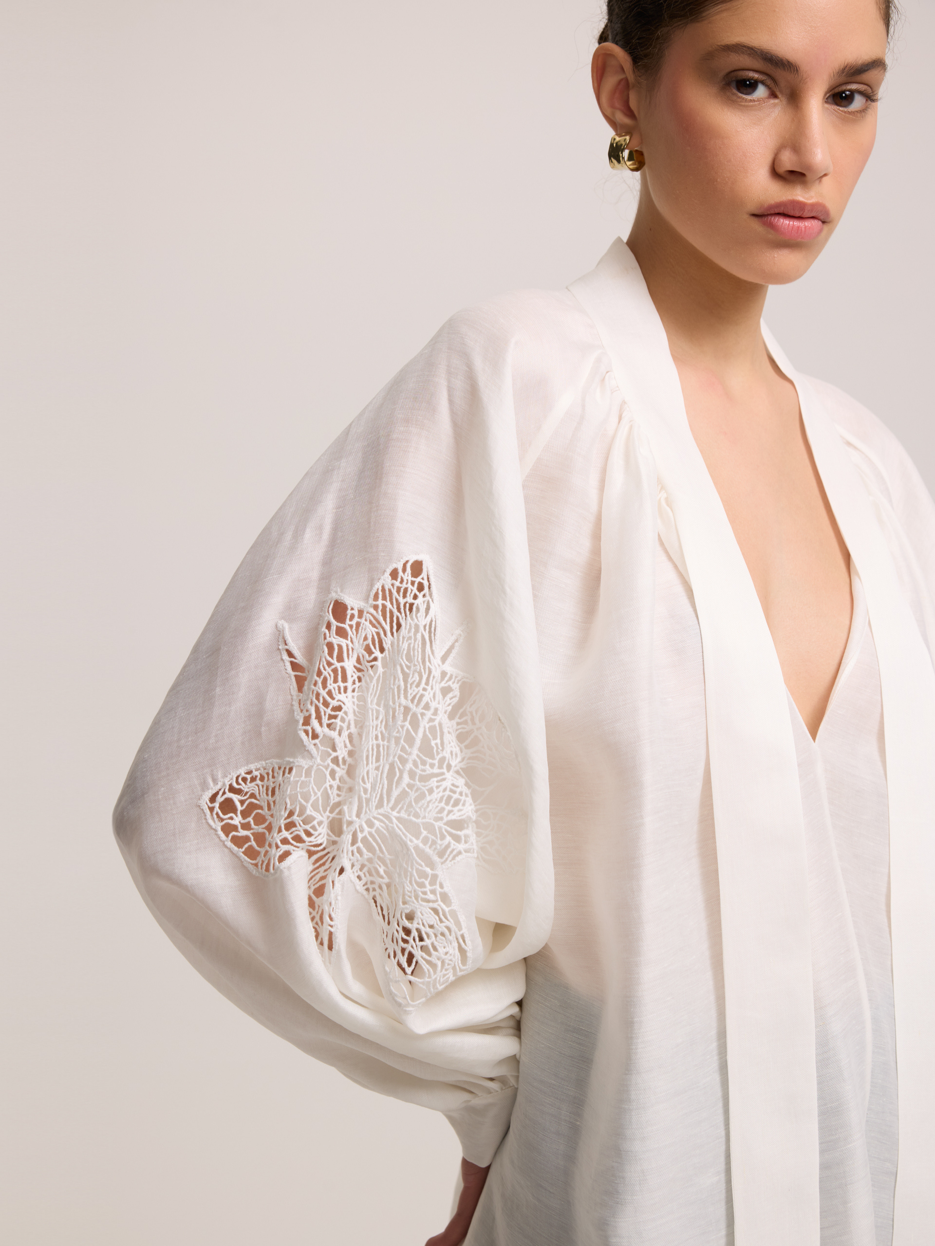 SLEEVE DETAILED BLOUSE