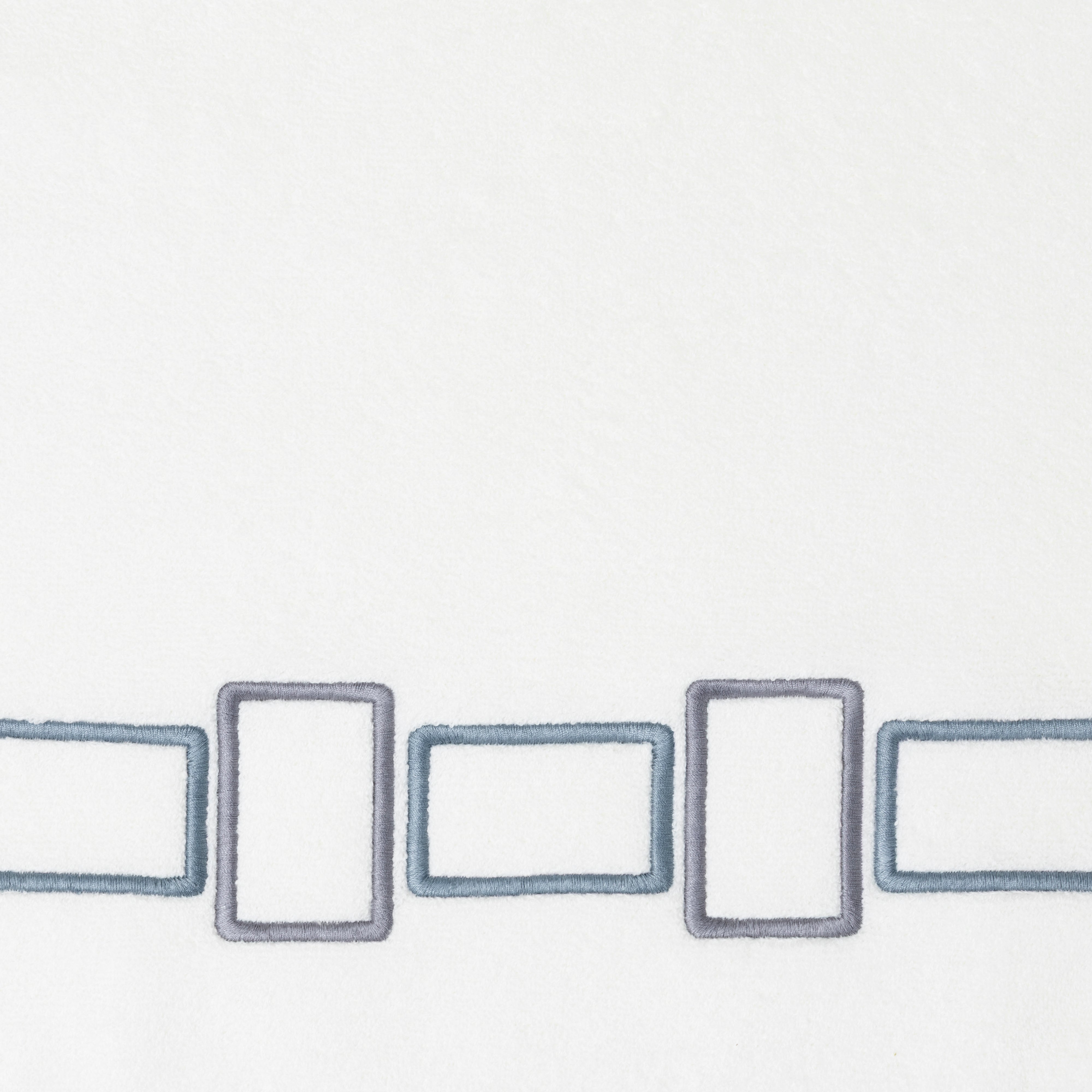 BOLD BICOLOR EMBROIDERY - TERRY TOWELS SET (2 PIECES) - TERRY TOWELS SET