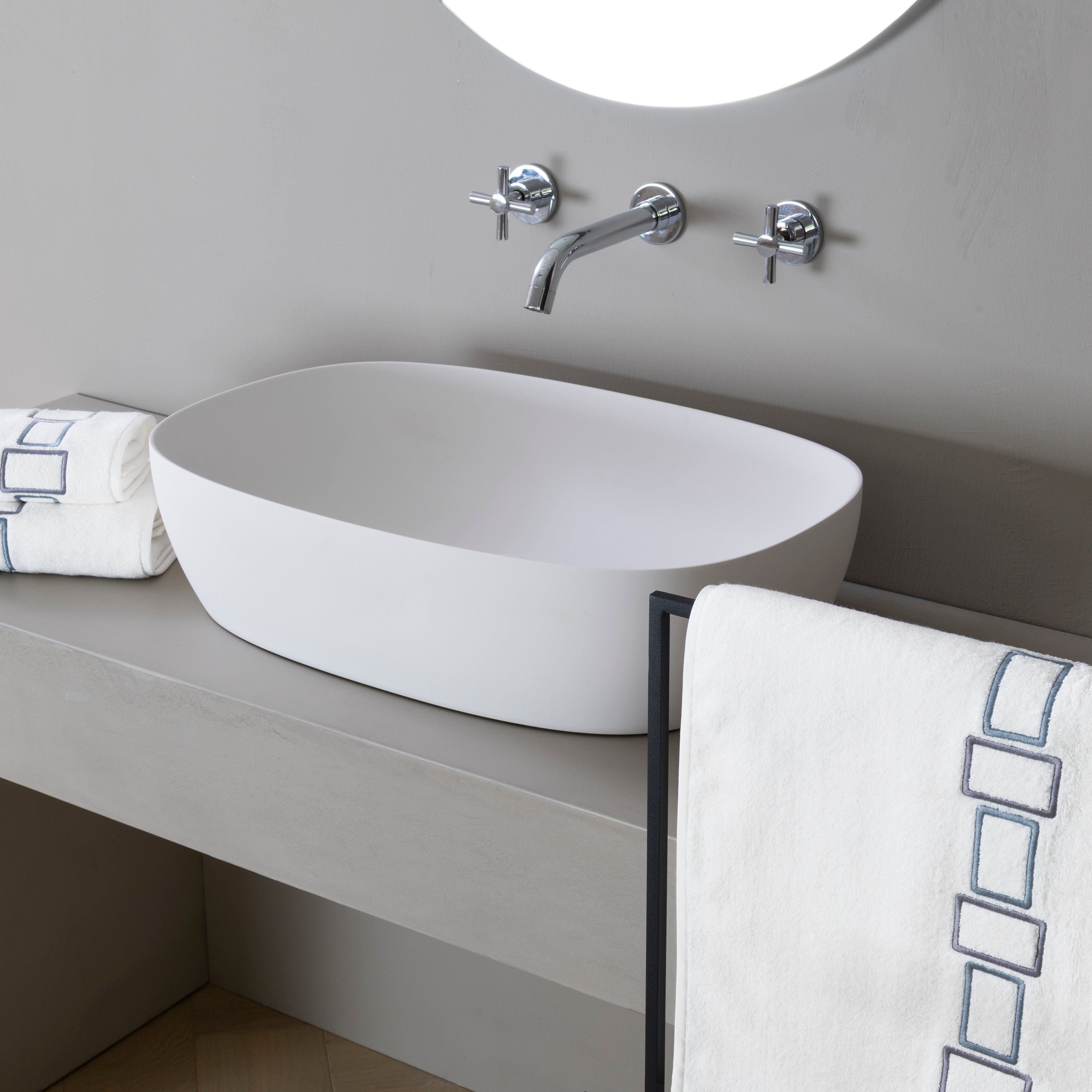 BOLD BICOLOR EMBROIDERY - TERRY TOWELS SET (2 PIECES) - TERRY TOWELS SET