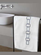 Bold bicolor embroidery - terry towels set (2 pieces) - terry towels set