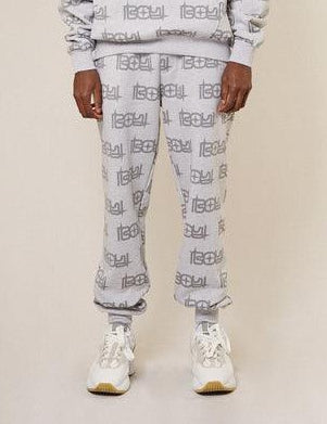 BOY-AW230604crop.jpg