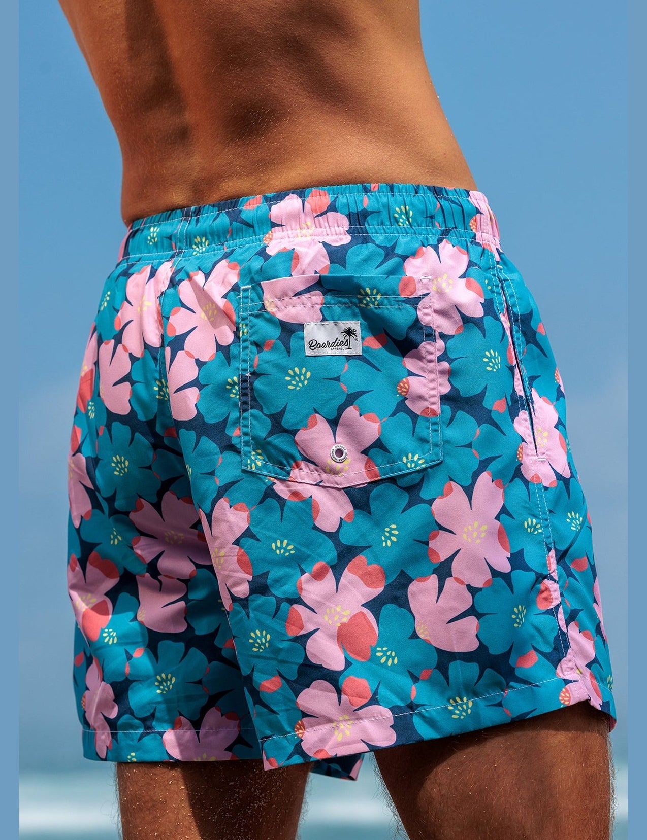 BoardiesBS478MSullyFloralLifestyle4WEB.jpg