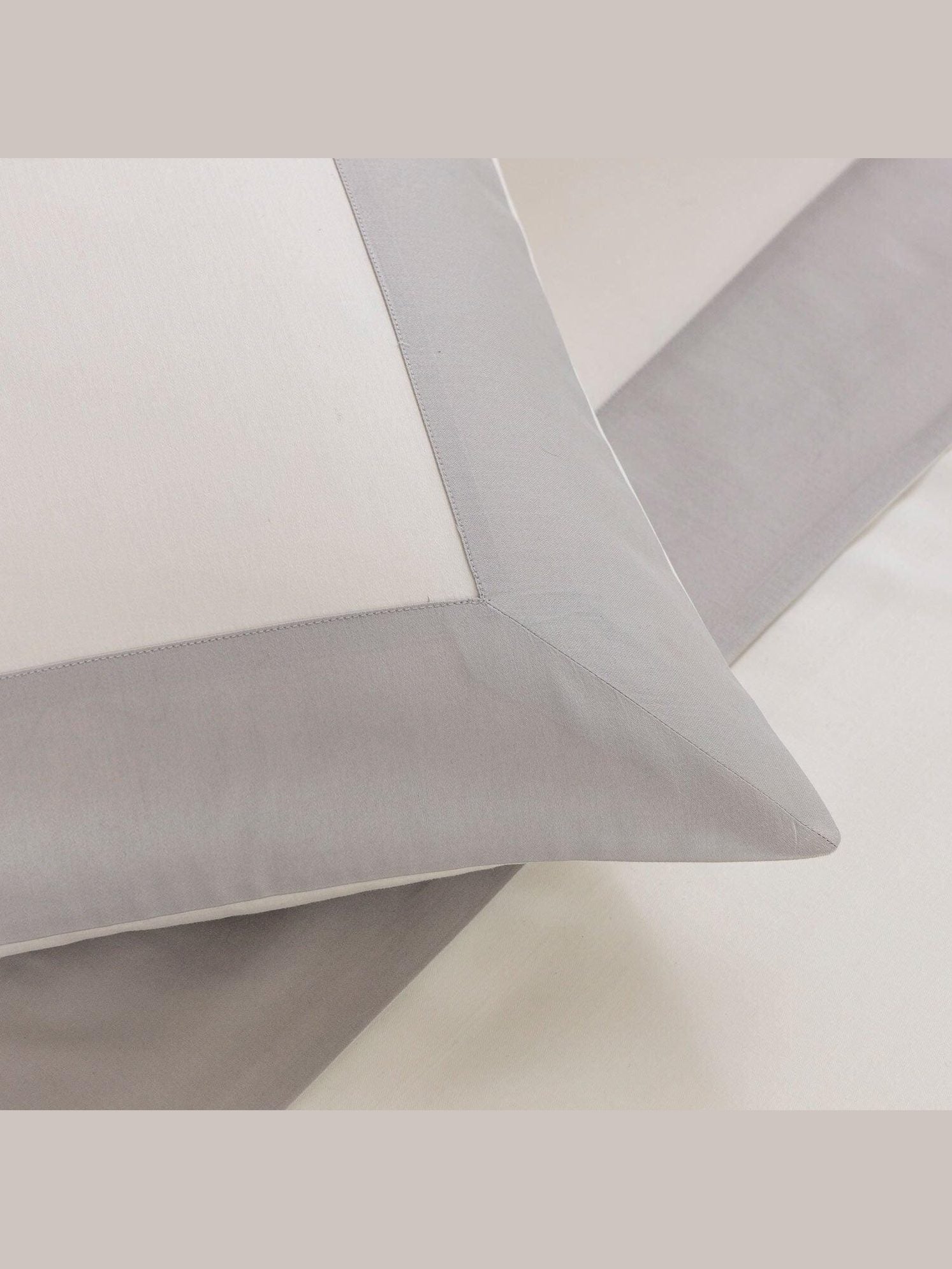 Bold flat bedset