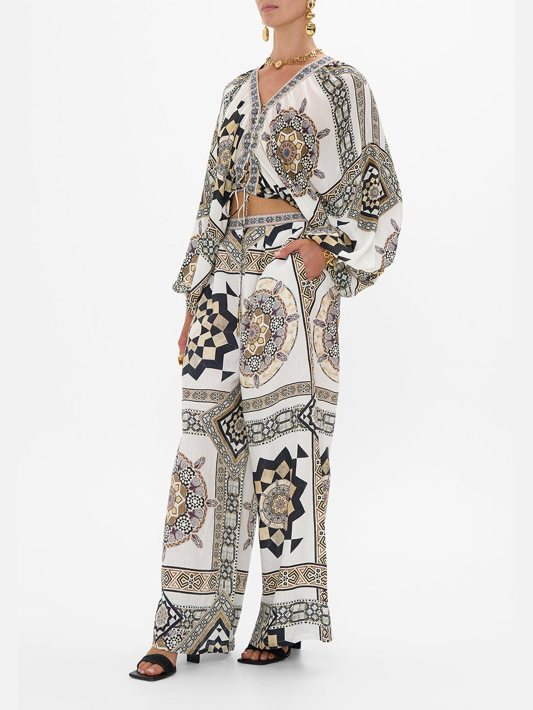 Tuck front pant
