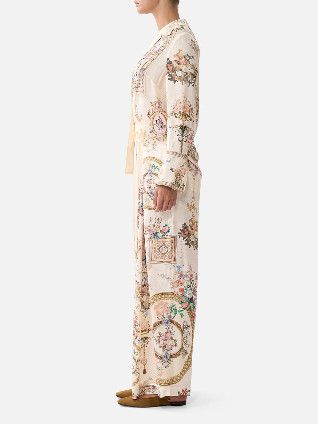 Soft wide leg pant with tie detail