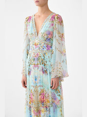 Flared sleeve dress