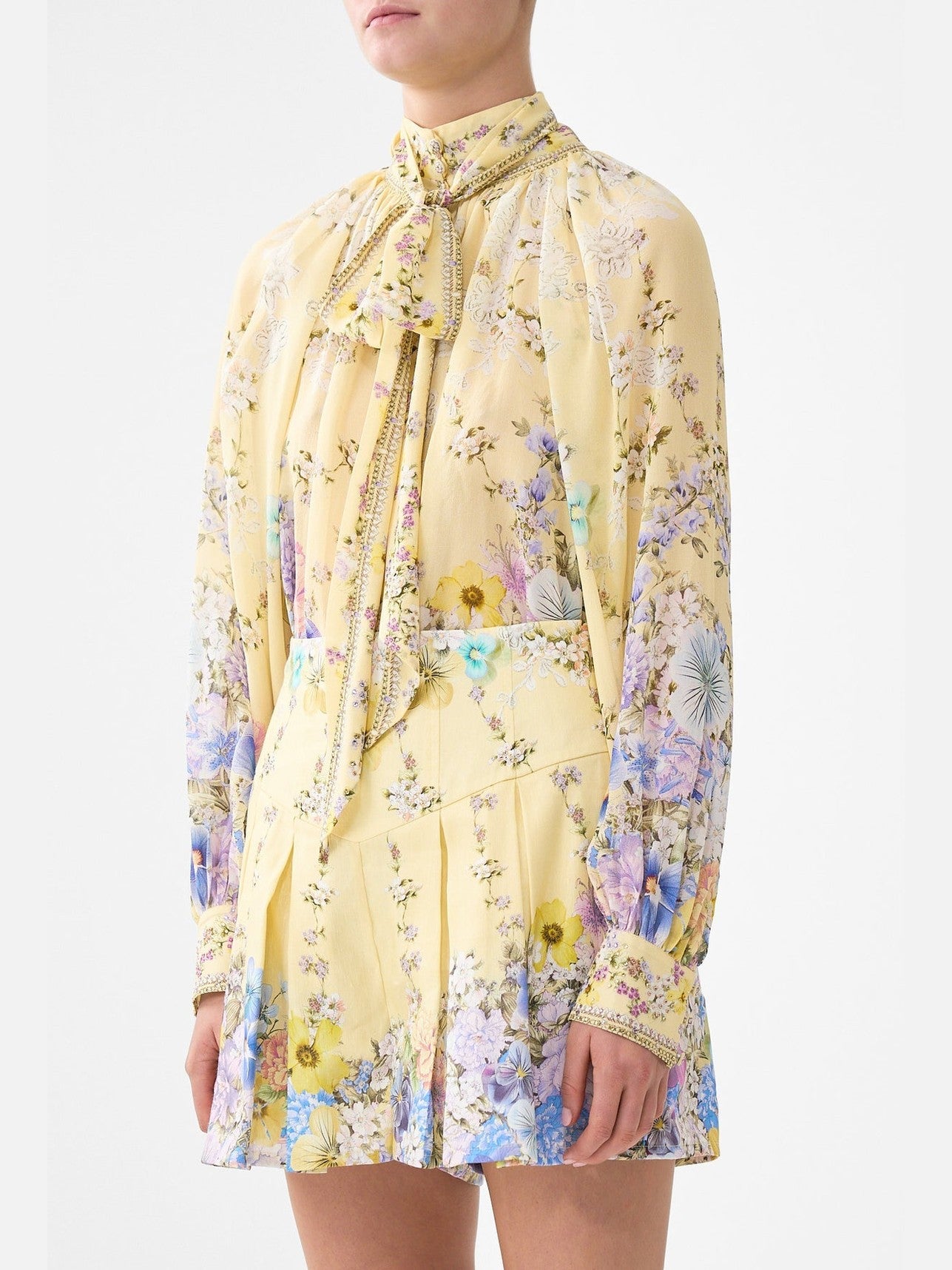 Detachable pussy bow raglan blouse