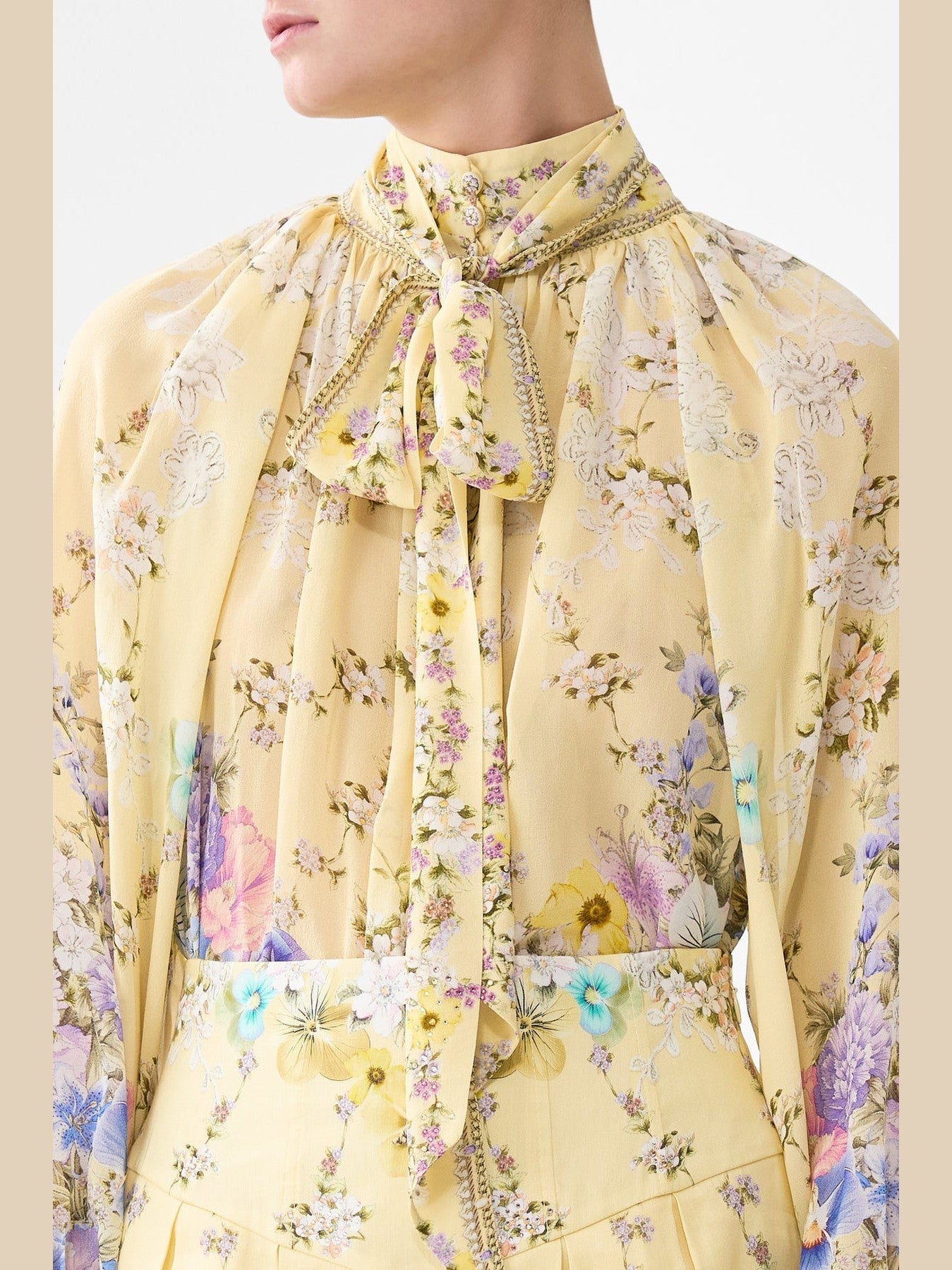 Detachable pussy bow raglan blouse