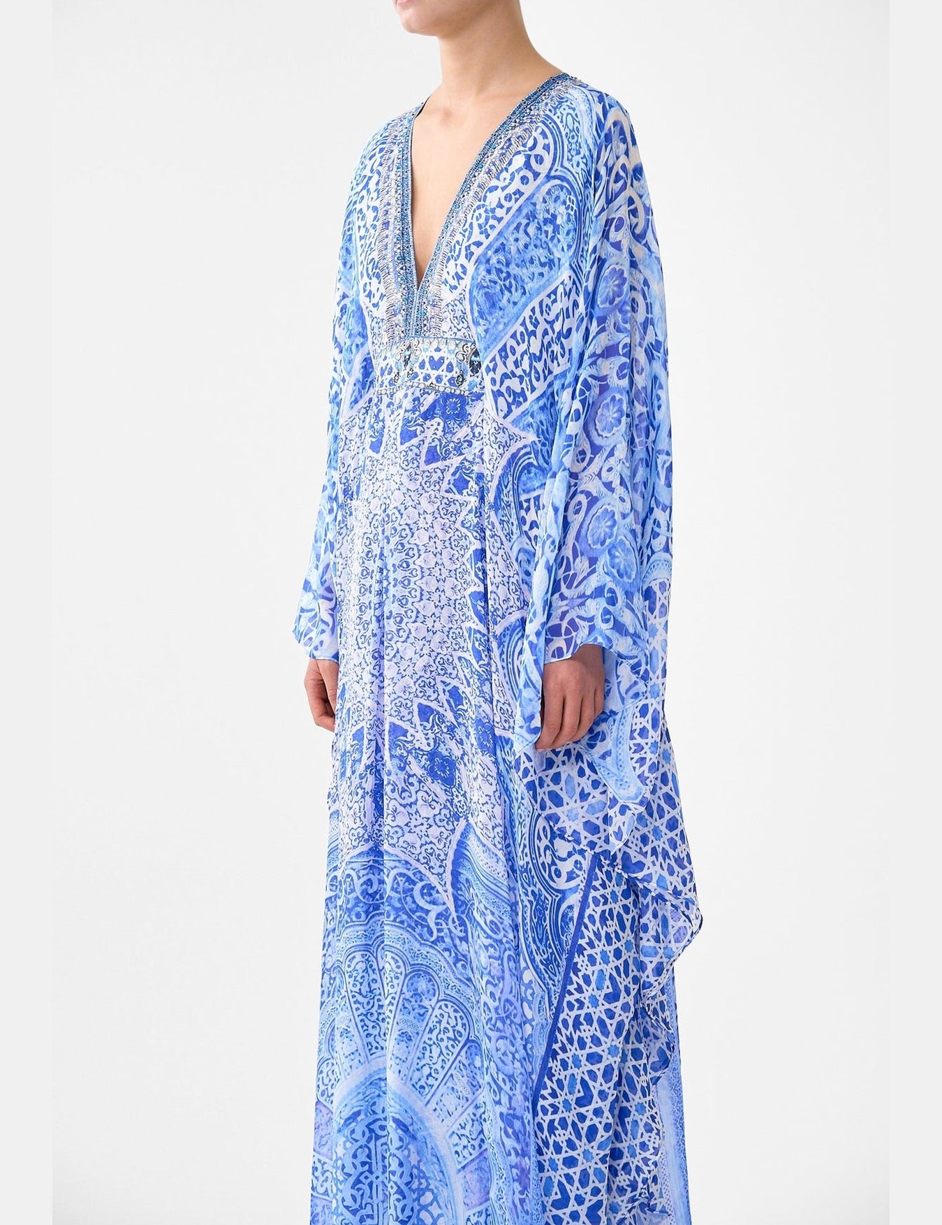 CAMILLA_00041131_LONG_KAFTAN_WITH_WAIST_DETAIL_THE_BOSPHOROUS_3.jpg