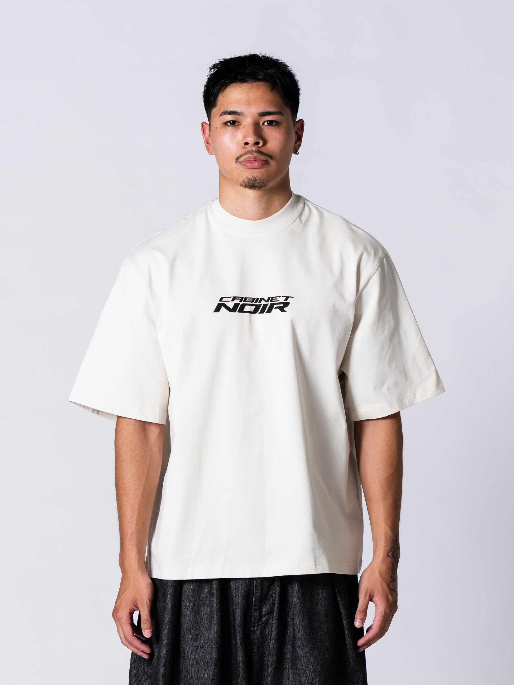 Cabinet noir nu logo tee