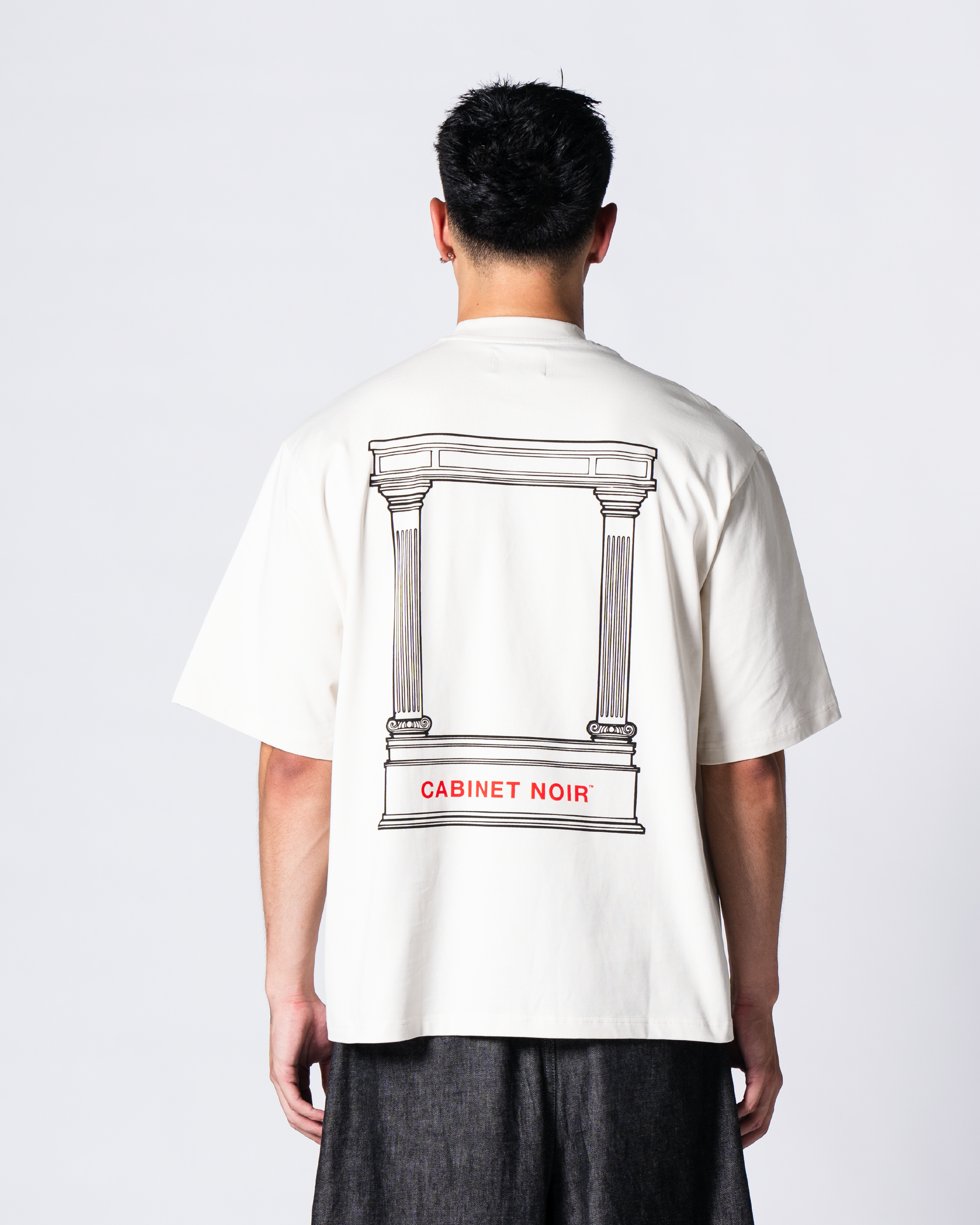 CABINET NOIR PLATO TEE