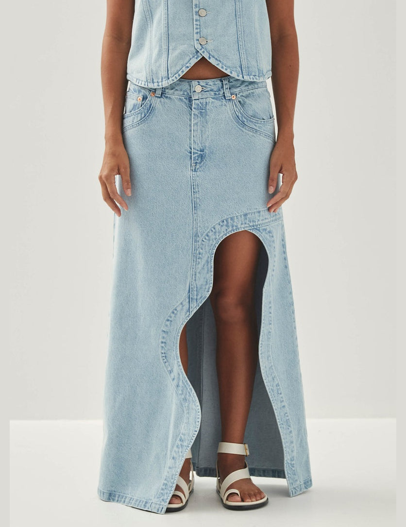 Carmina-Light-Blue-Denim-Skirt-2.jpg