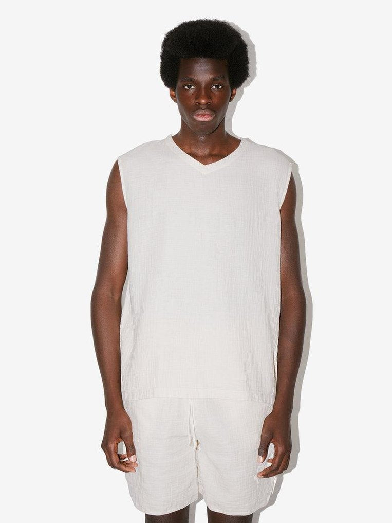 Sleeveless tee