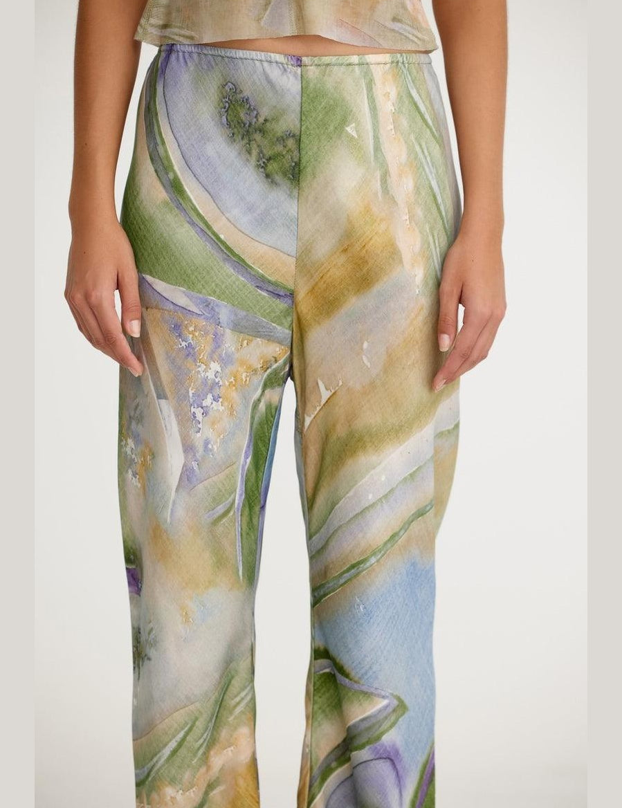 D1_SS2410134P-PRT_BIANCA_PANTS-LAVENDER_MARBLE-4jpg_800x_95bdf271-3247-442c-8f1f-8799b46e5152.jpg