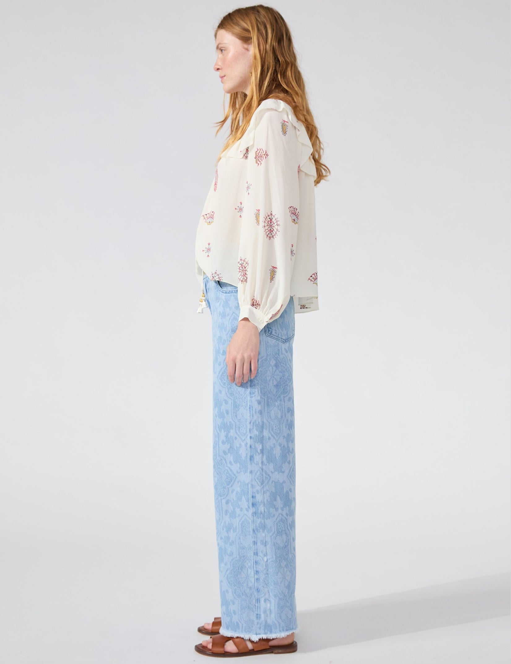DYLANWIDELEGCROPPEDJEANS2_1800x_67aa3da3-c35e-4372-96d6-eb5b5f075a3c.jpg