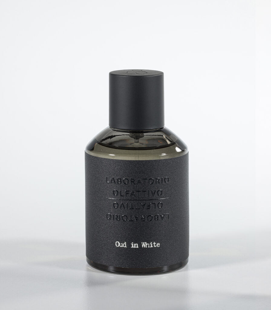 Oud in White