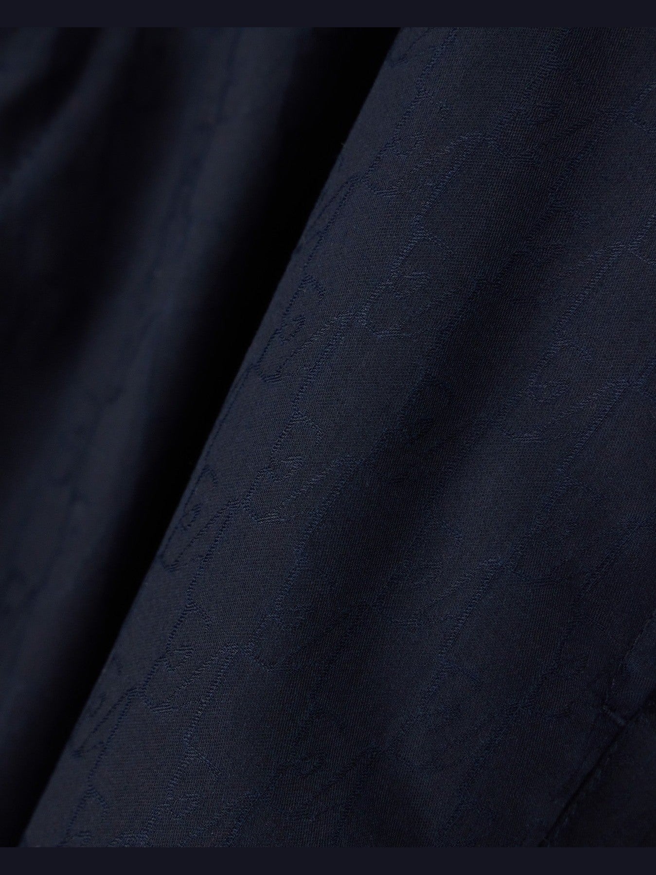 Bermuda shorts in Tencel jacquard with a regular fit