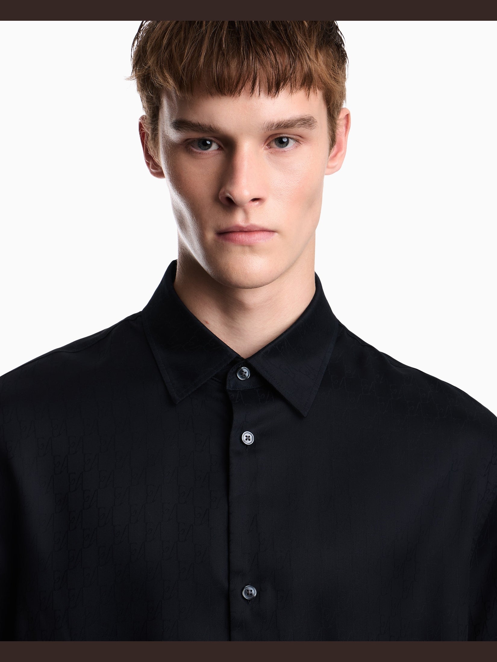 Shirt in lyocell jacquard with a regular fit