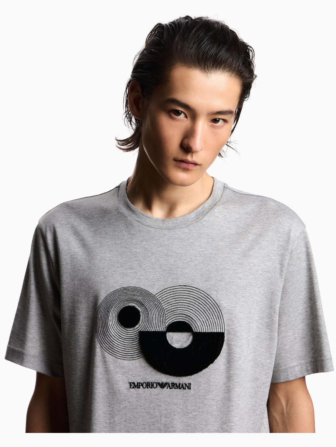 Jersey T-shirt with op-art embroidery