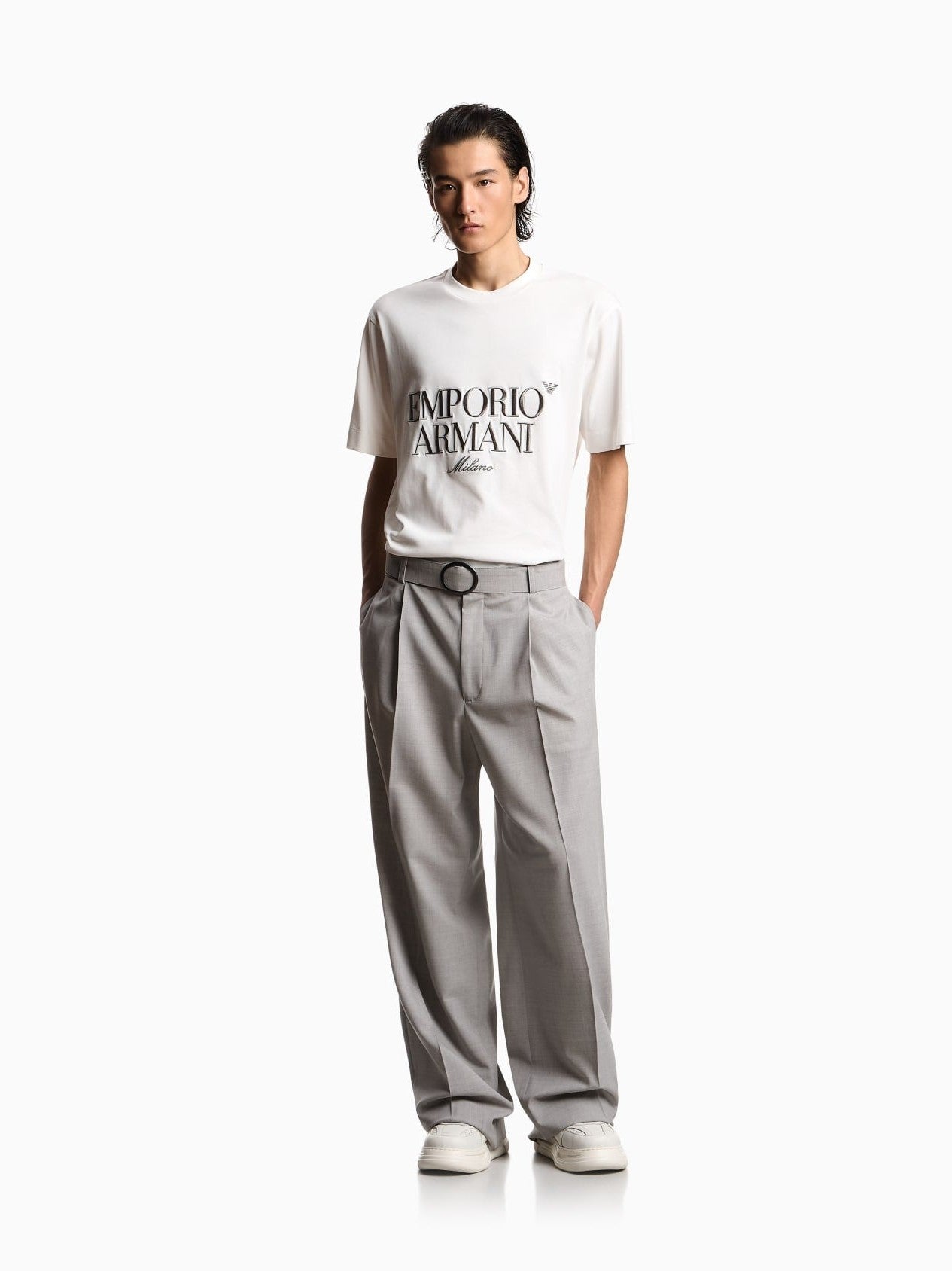 Heavy jersey T-shirt with embossed logo embroidery