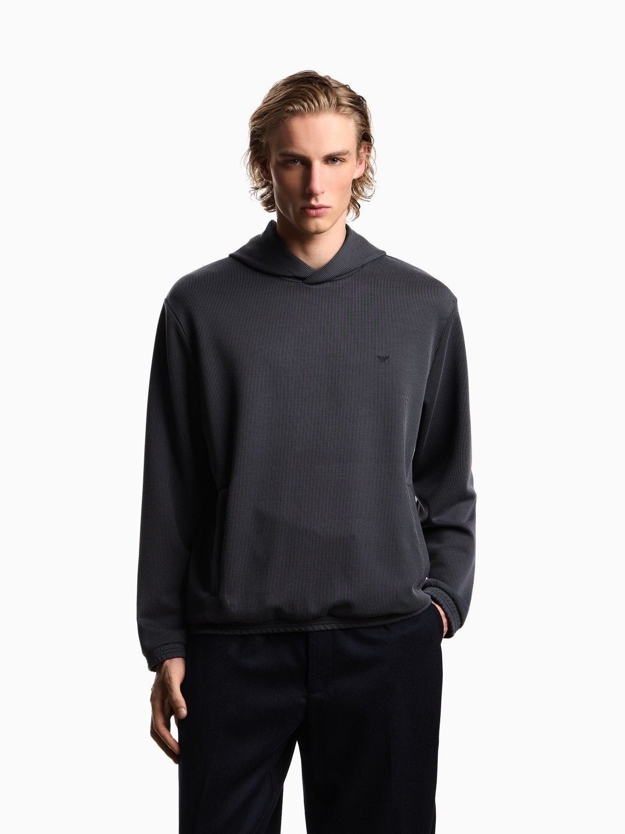 Hooded sweatshirt in plated-effect canneté