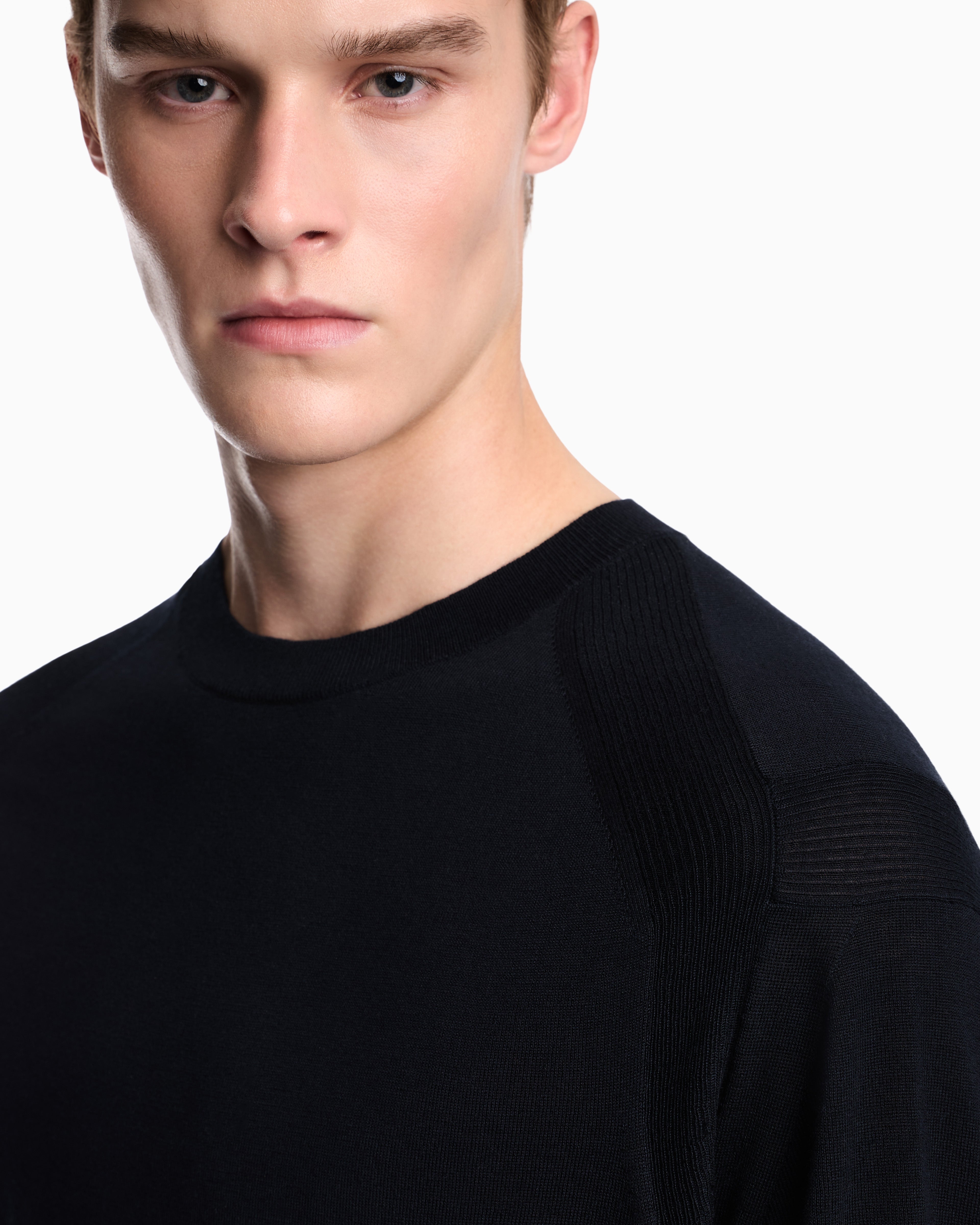 Sweater in lyocell and virgin wool blend