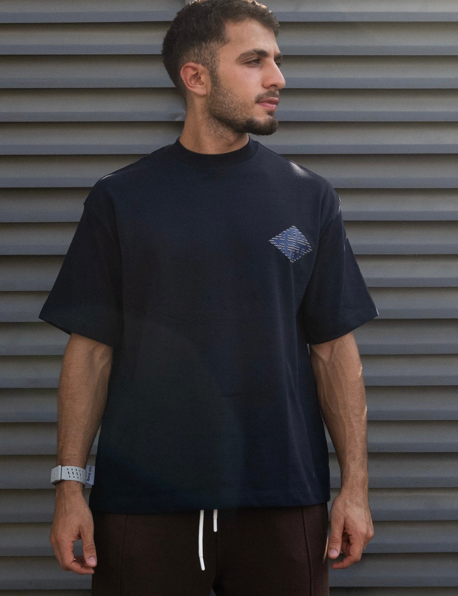 ES100_BR28NavyTee2.jpg