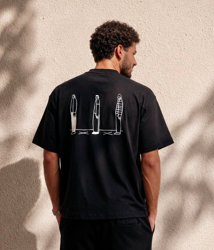 Black shortsleeve t-shirt