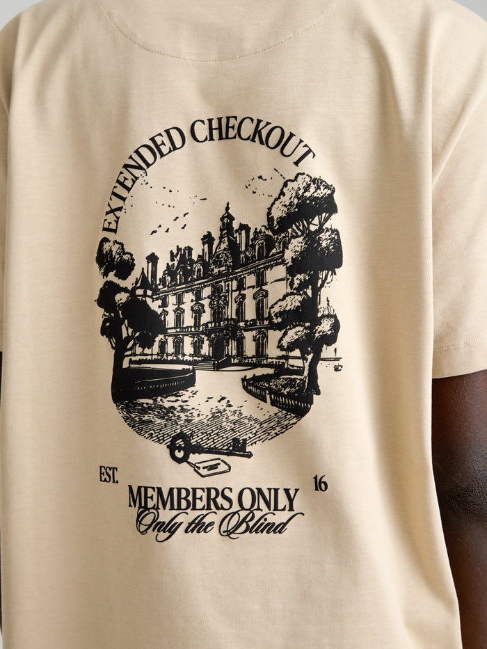 Extended checkout t-shirt