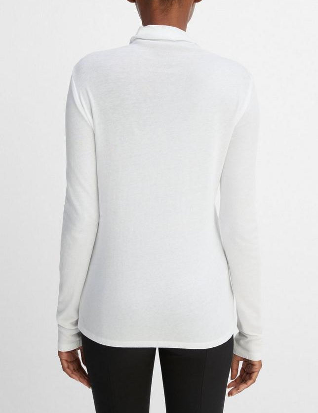 Essential-Long-Sleeve-Turtleneck-137OWT_956a0c97-fadf-42d5-9b24-6dc6a2e55d40.jpg