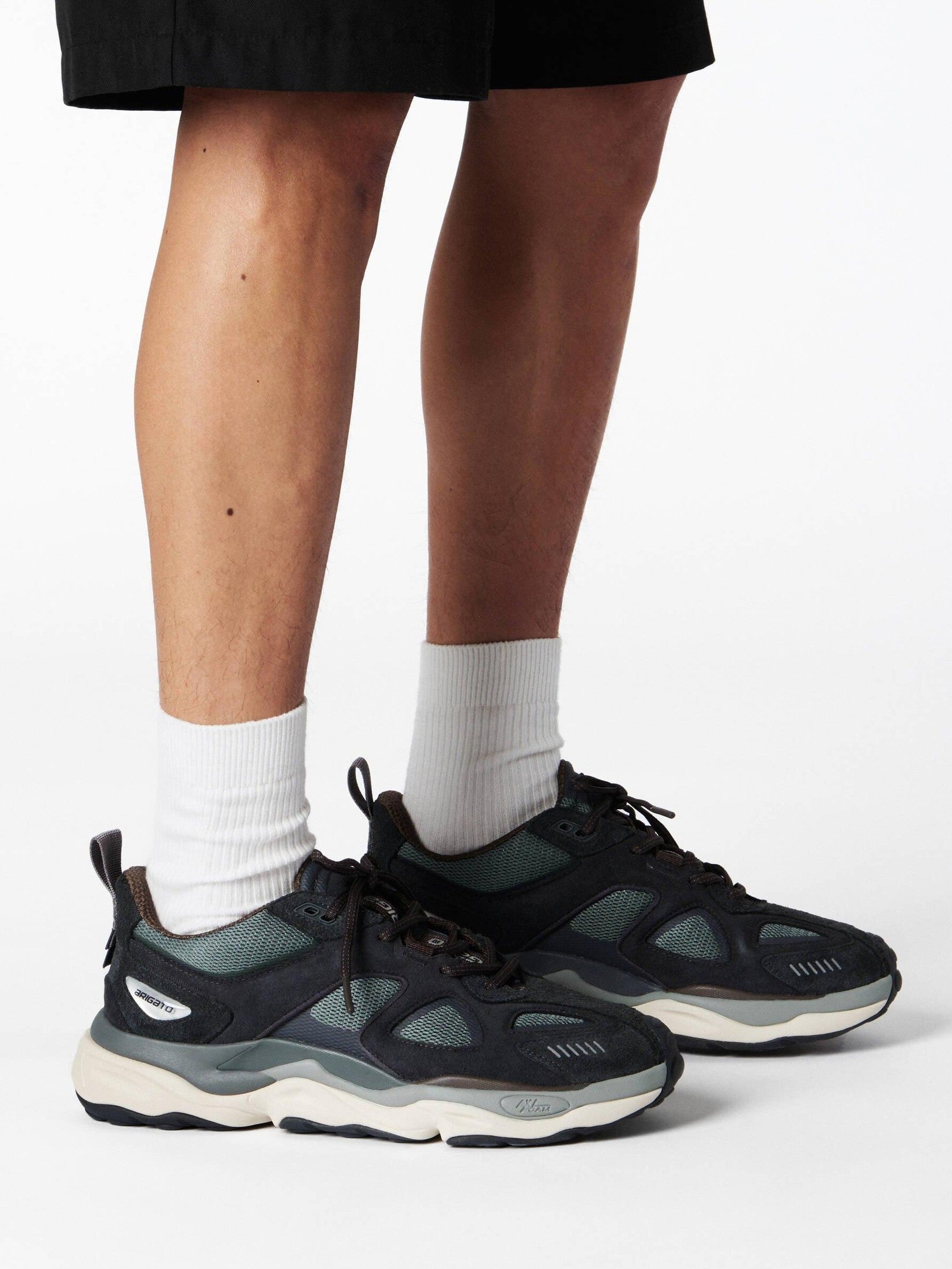 Satellite runner