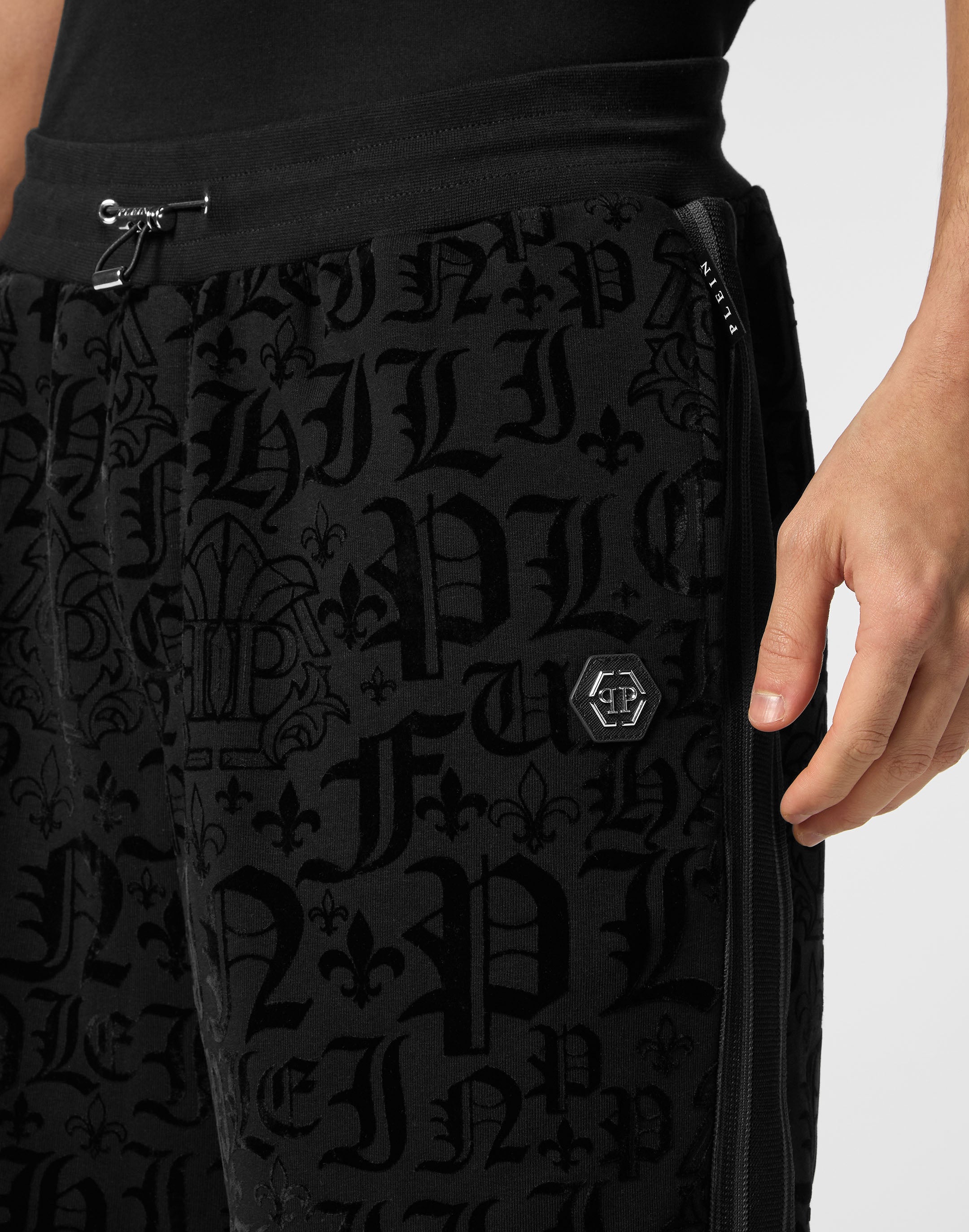 Jogging Shorts Gothic Plein