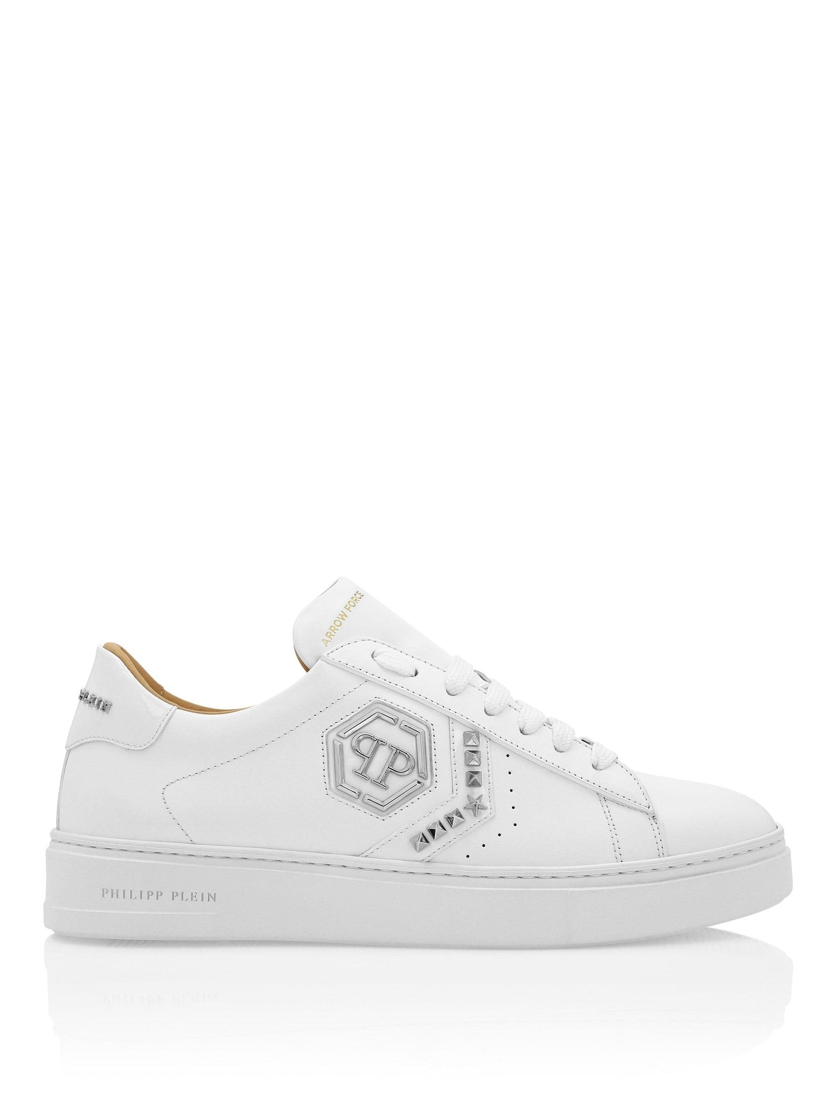Lo-top leather arrow force sneakers