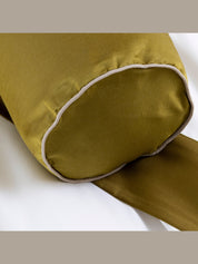 Allure - neck roll