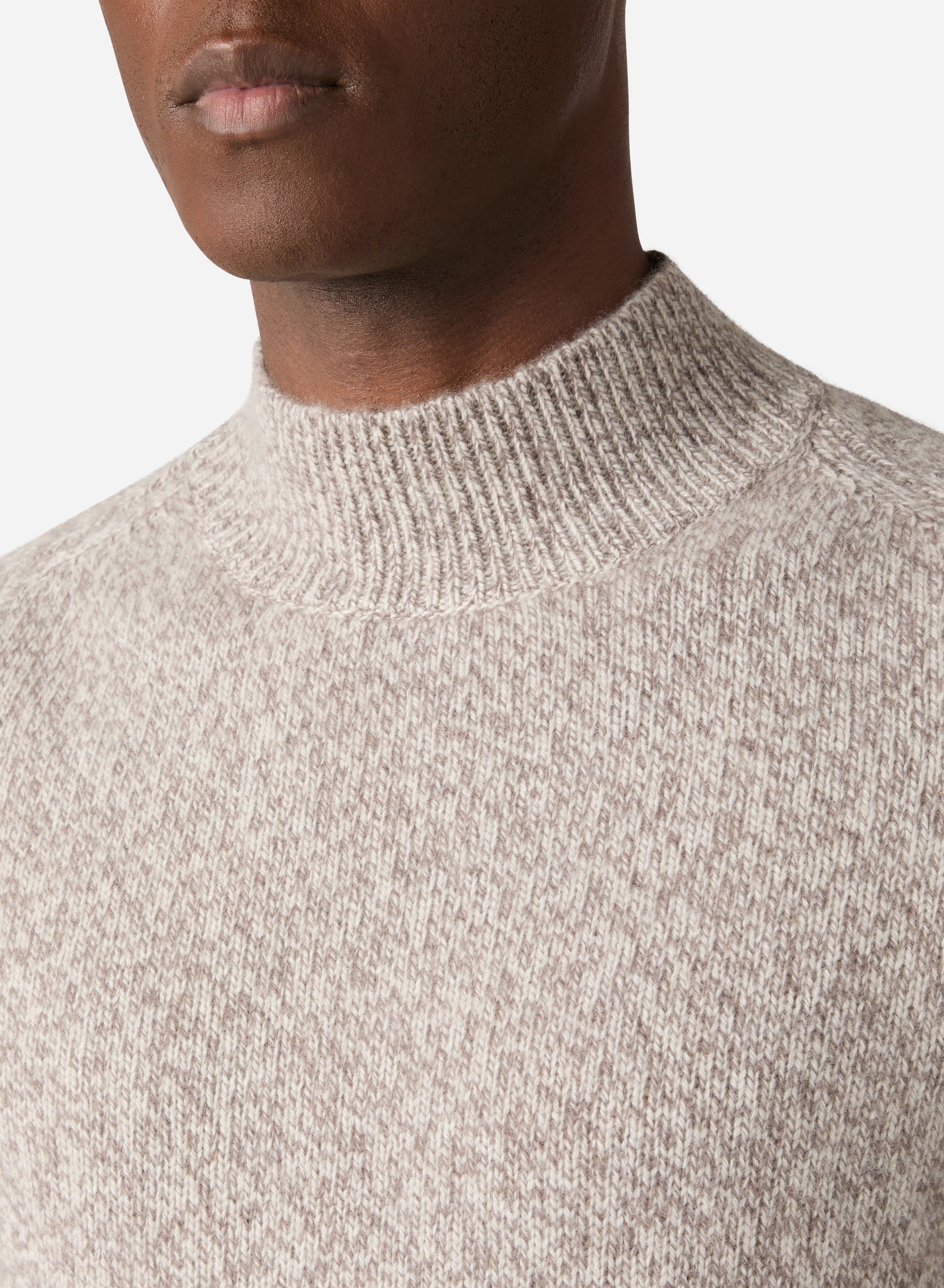 TWISTED CASHMERE MOCK COLLAR