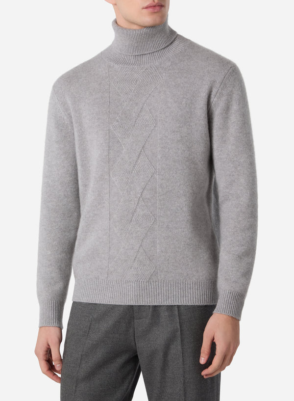 OVERSIZED CABLE CASHMERE TURTLENECK
