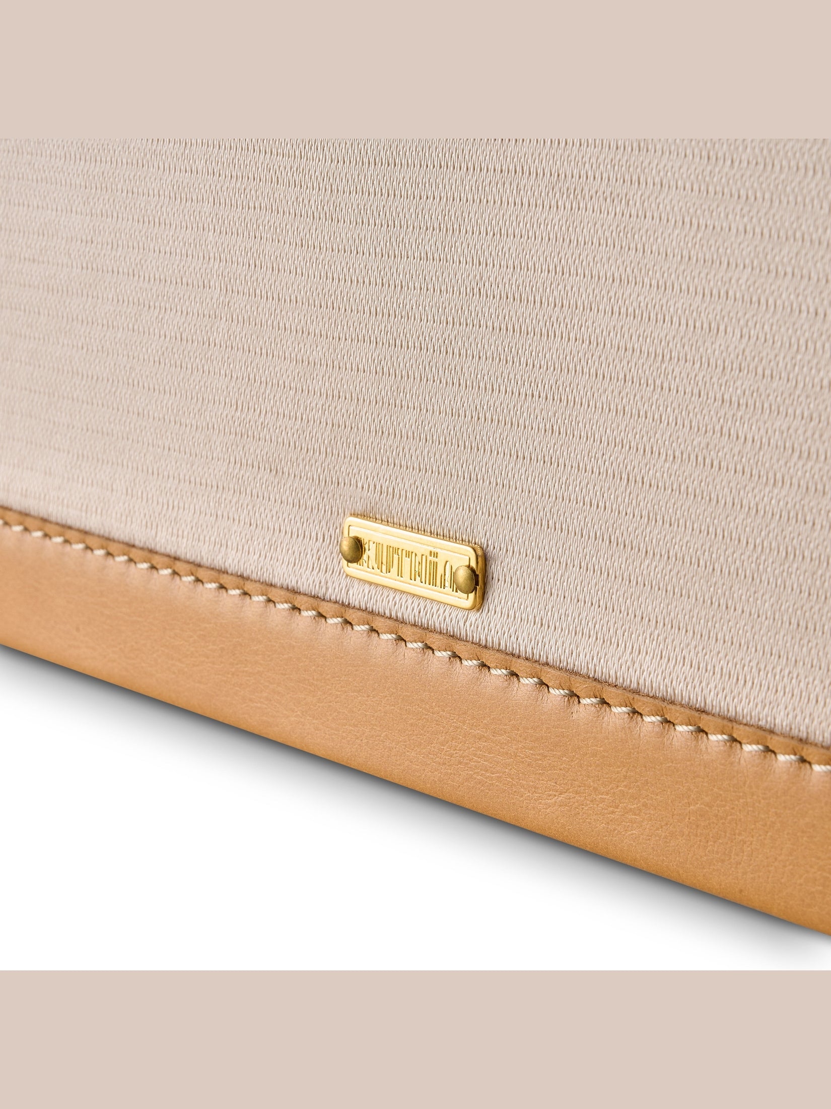 Modern,kutnu&leather small decorative trunk