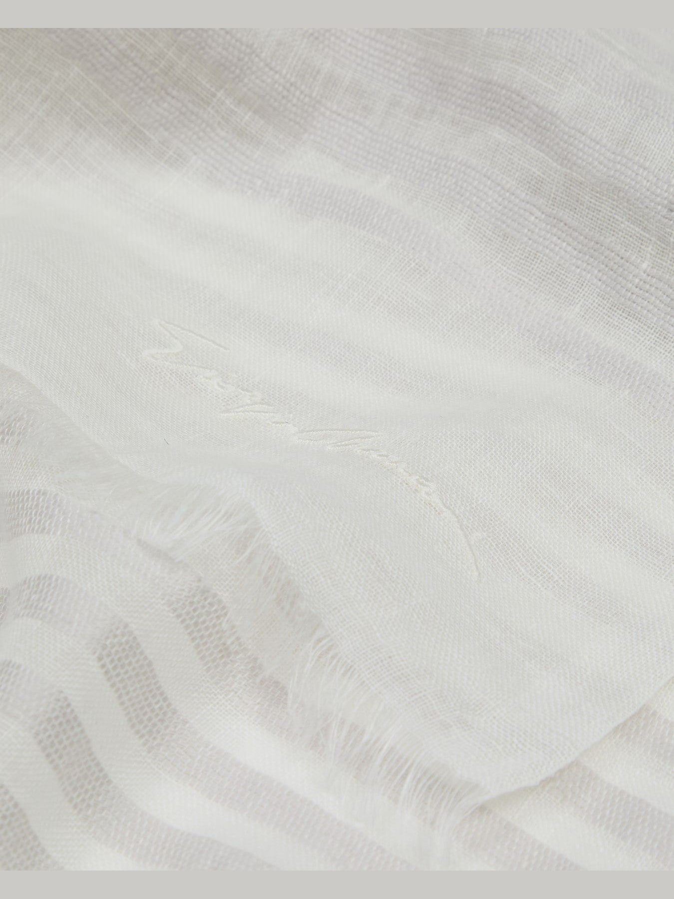 Jacquard striped linen and cotton stole