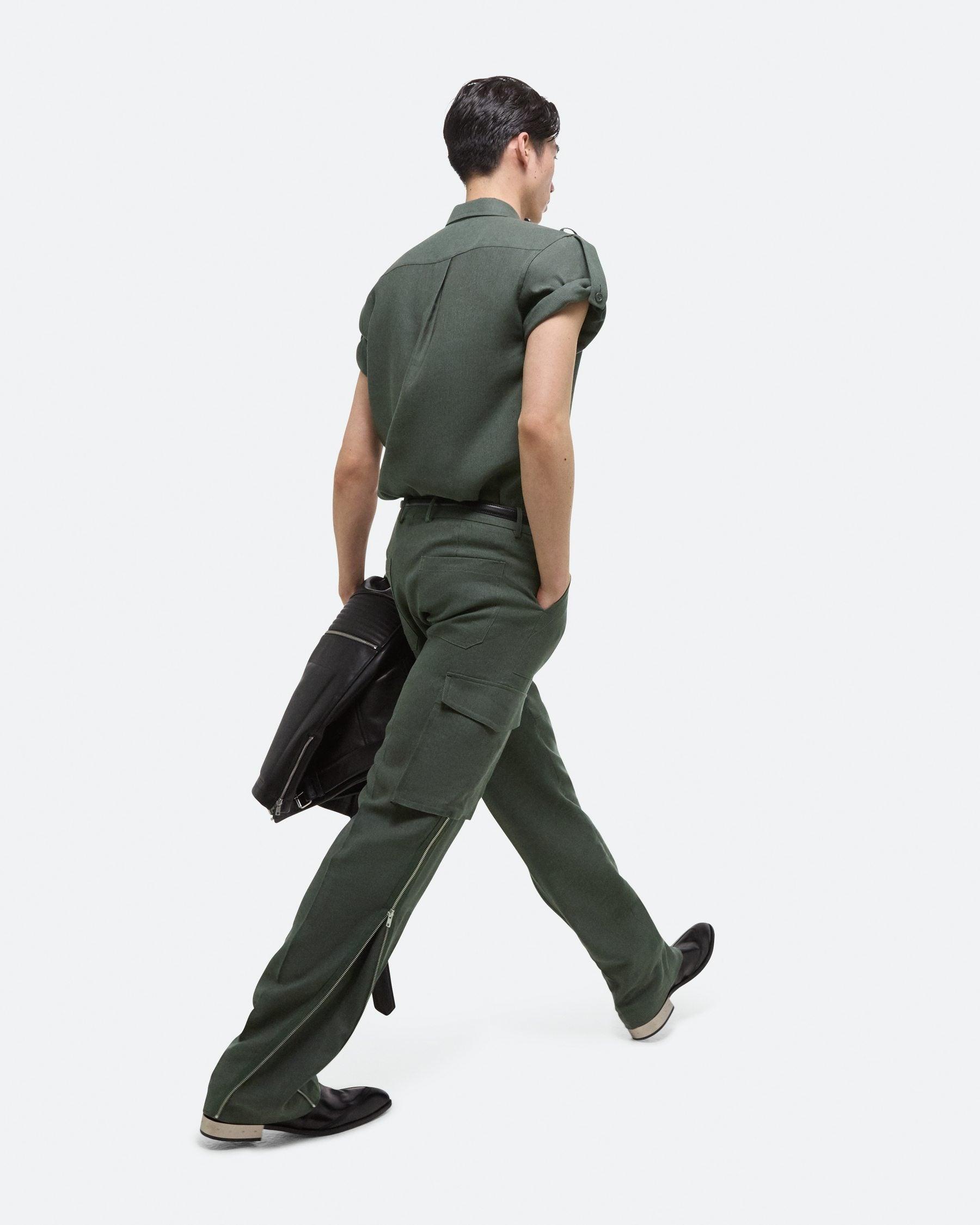 قميص الكتان بكتافيات بلون غرافيت