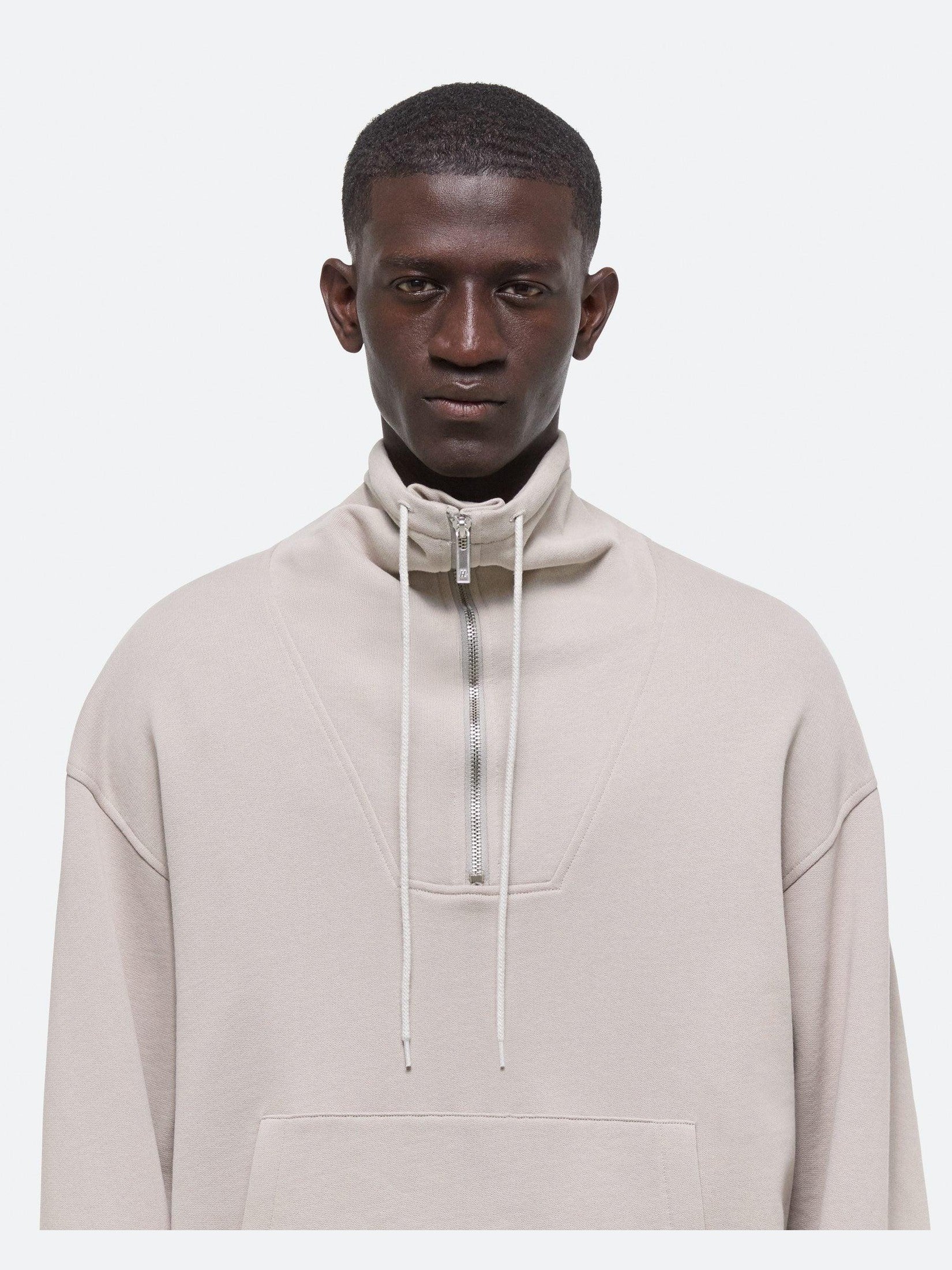 Funnel neck pullover